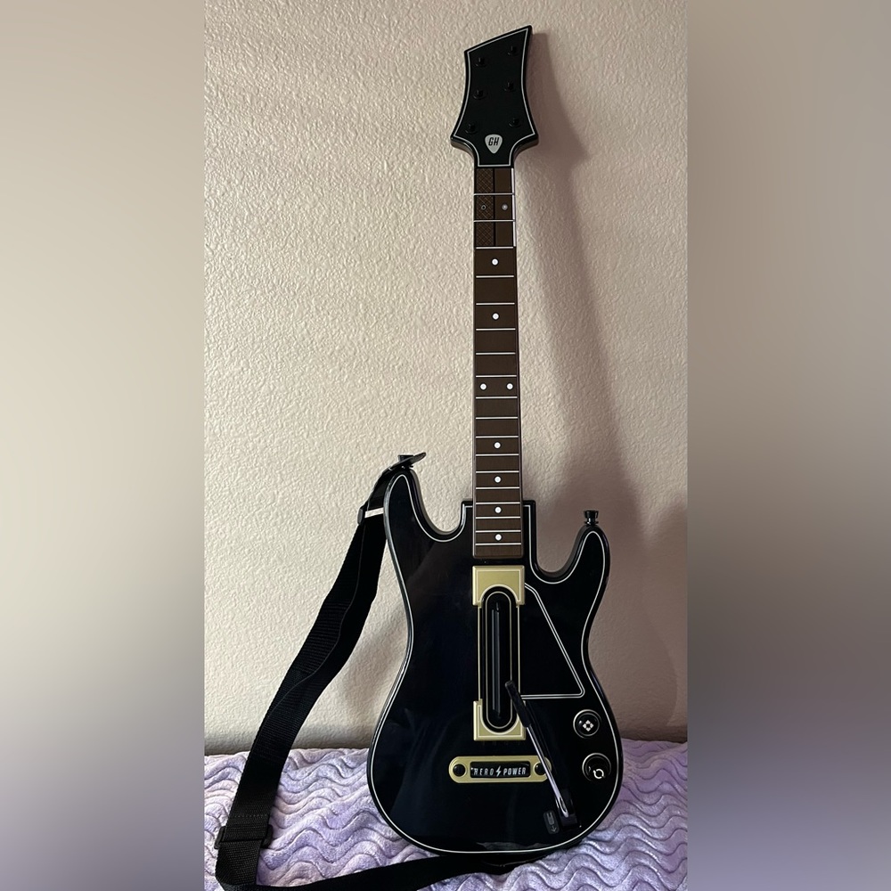 Activision Guitar Hero Power Wireless Guitar Xbox 360 PS3 Black Gold - NO DONGLE